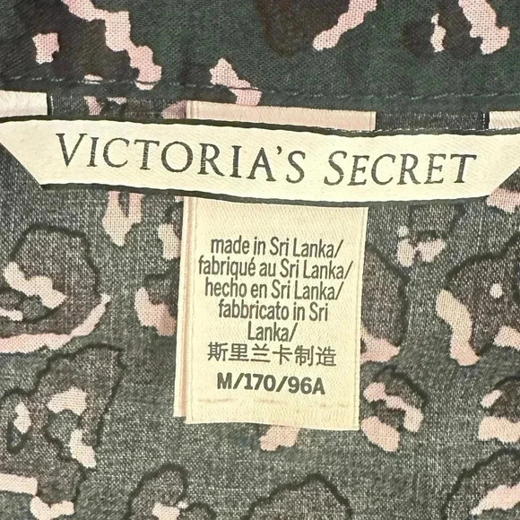 Victoria’s Secret cotton Long Sleeve Button Up Green Leopard Night Shirt Size M - Picture 5 of 11